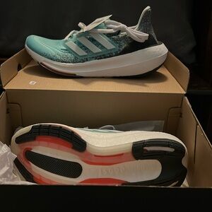 Adidas Ultraboost Light brand new in box, size 8.